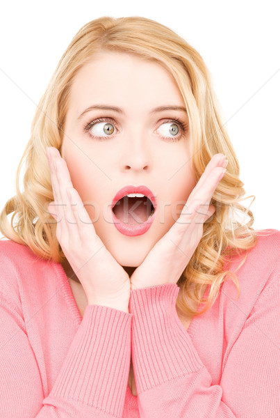 偷偷亲一下_女主是亲王冕下