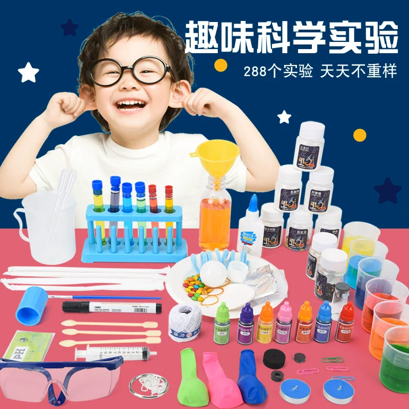 在房间里有什么好玩的游戏_房间里放着玩具扩句_尽情在房间里玩耍