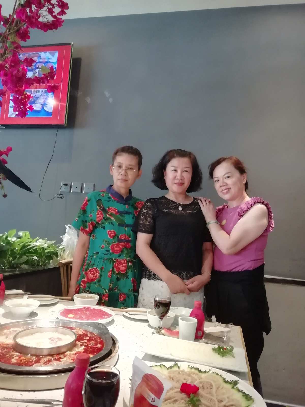 闺蜜找软件是什么_和闺蜜在洗浴找鸭子_找闺蜜的软件