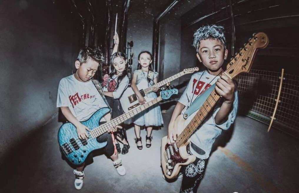 乐队手机游戏有哪些_乐队小游戏_随身乐队手机游戏