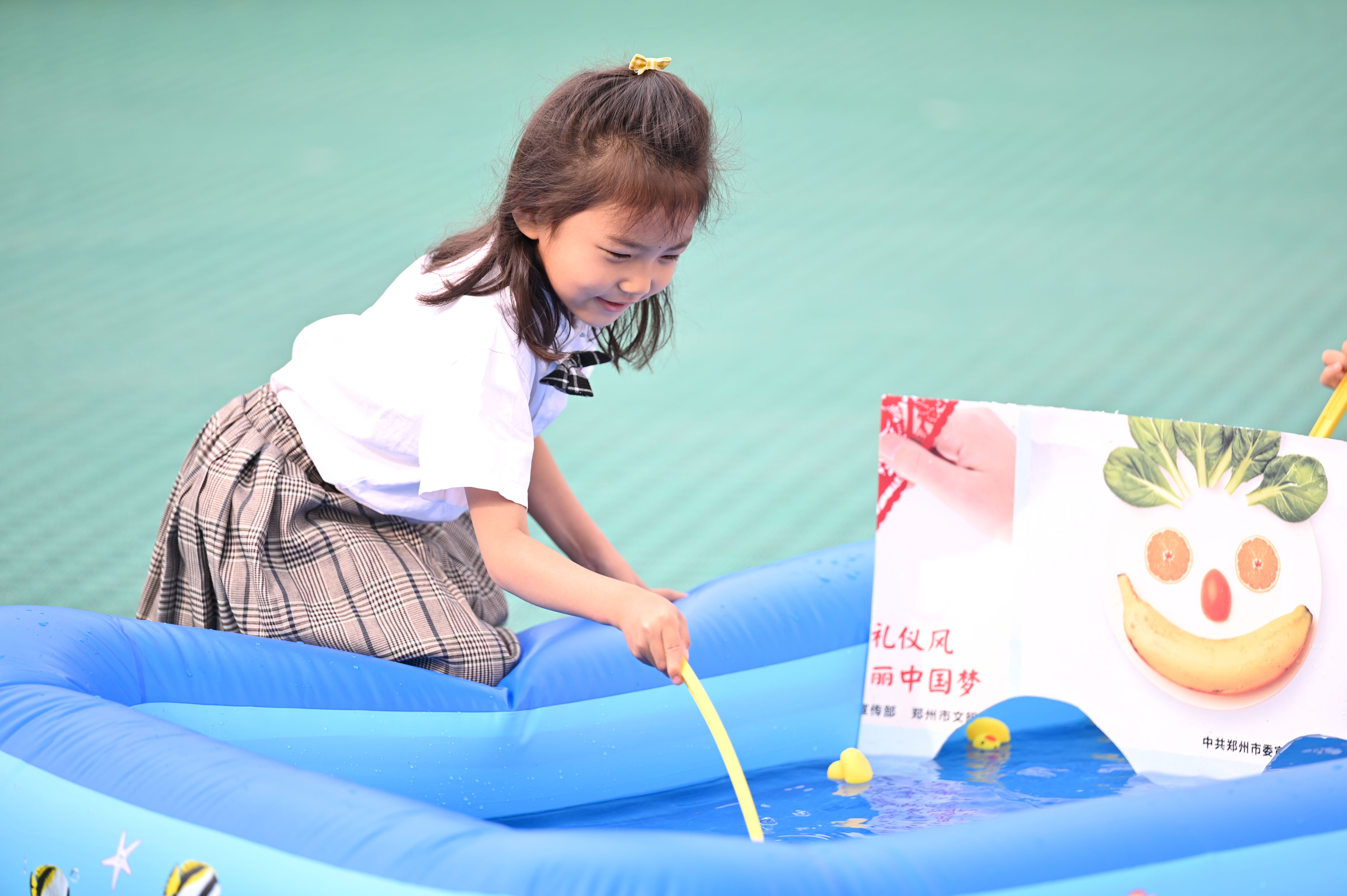 小学生的游戏手机_视频小学生手机做游戏用的软件_小学生用手机做的游戏视频