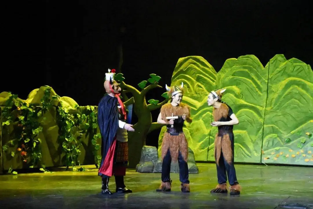 下载悟空大战游戏手机版_悟空大战悟空_悟空打斗视频