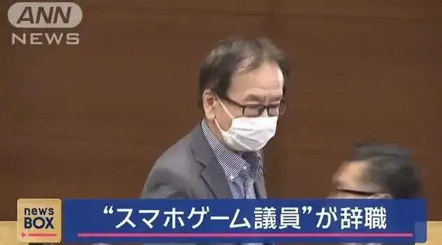 小议手机游戏作文_我自己玩的手机小游戏作文_玩手机游戏作文500字左右
