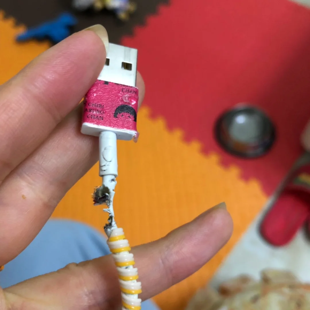 ios充电线_苹果数据线一会儿能充一会儿不能充_充客苹果数据线
